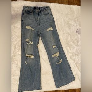 Hollister Ultra High Rise Wide Leg Jeans Size 27